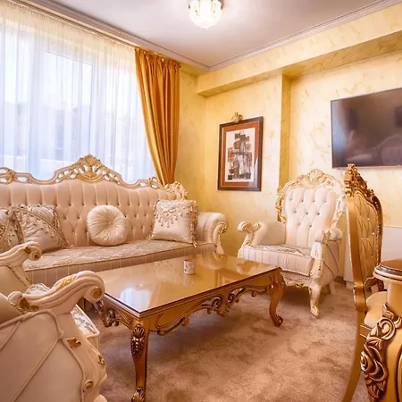 айляк клуб 게스트하우스